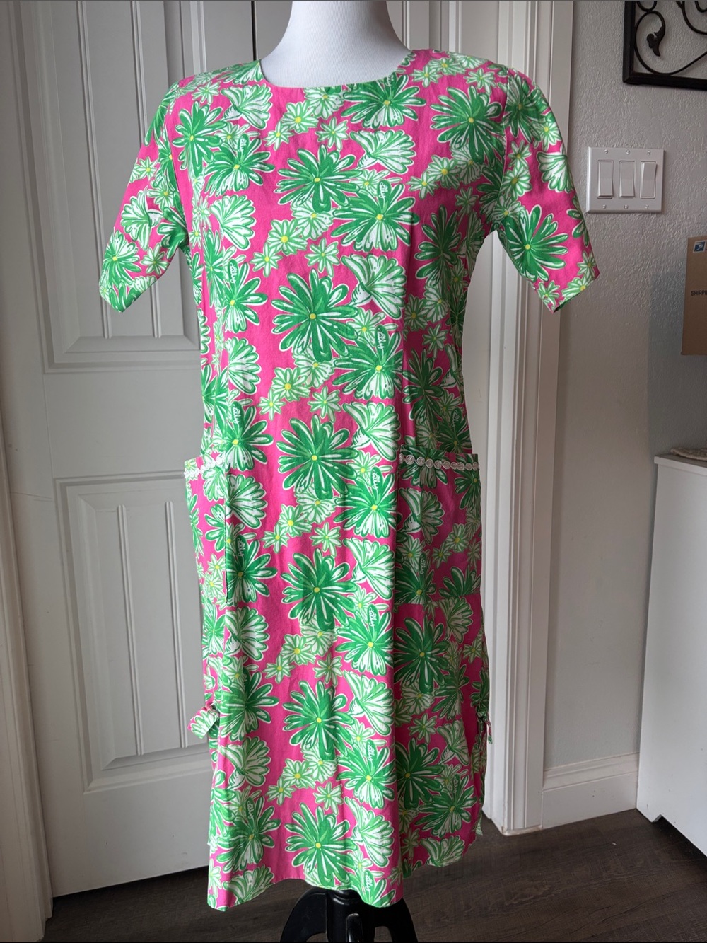 VTG Lilly Pulitzer Pink Green Daisy Floral Cotton Shift Dress Ribbon Pocket